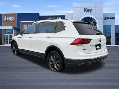 Used 2022 Volkswagen Tiguan SE image 4