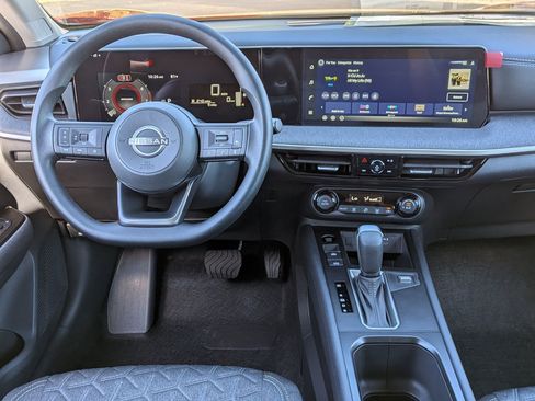 New 2026 Nissan Kicks SV w/ Charging Package image 28