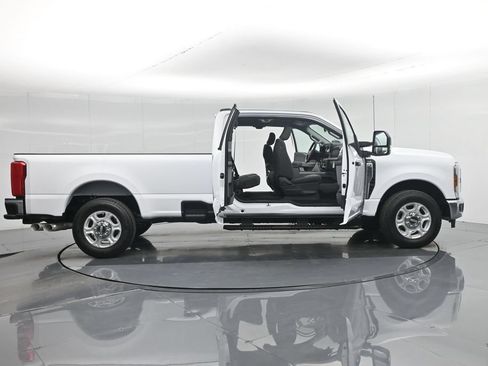 New 2026 Ford F350 XLT RWD image 4