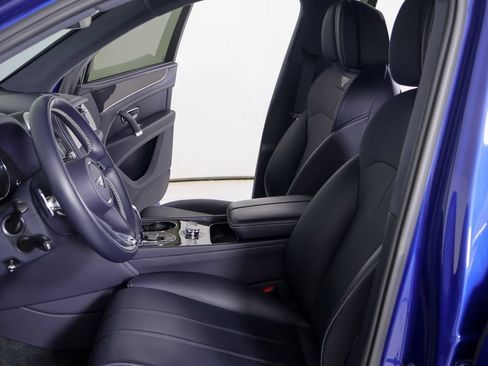 Used 2019 Bentley Bentayga AWD/4WD image 5