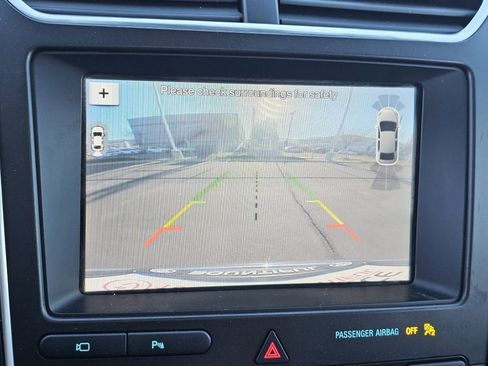 Used 2019 Ford Explorer Limited w/ Class III Trailer Tow Package AWD/4WD image 12