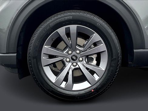 New 2026 Ford Explorer Active w/ Active Comfort Package image 13