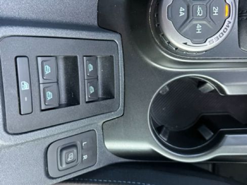 Used 2023 Ford Bronco Wildtrak image 15