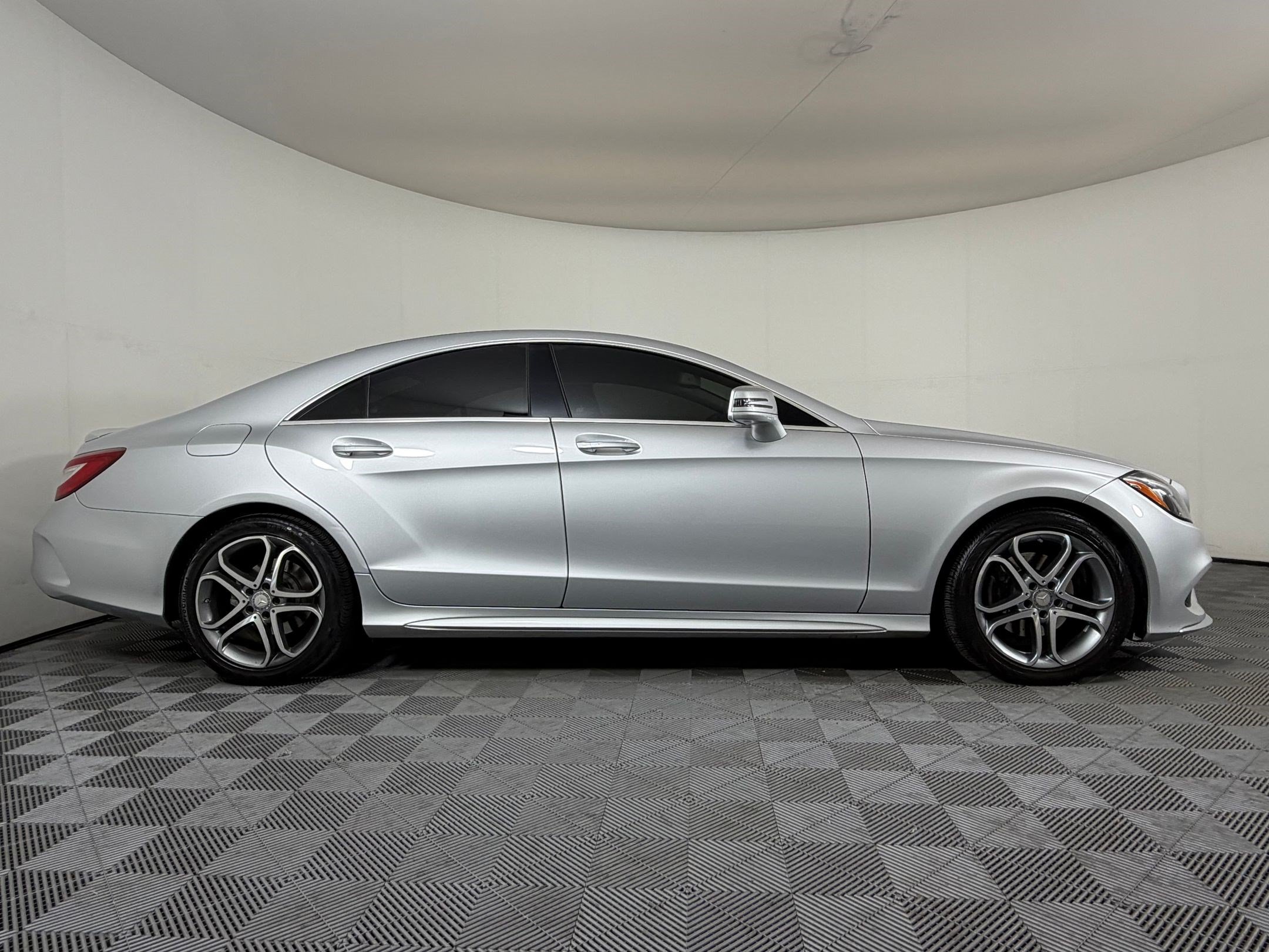 Used 2016 Mercedes-Benz CLS 400 4MATIC image 8