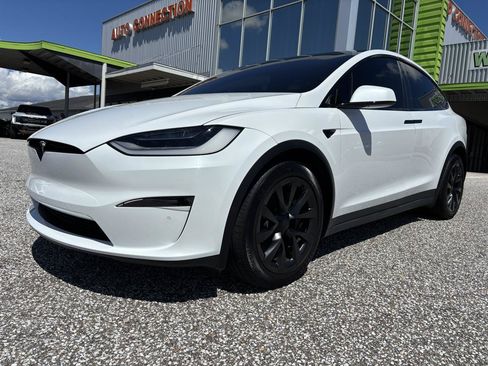 Used 2022 Tesla Model X AWD/4WD image 2