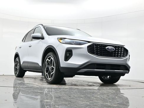 New 2026 Ford Escape Platinum w/ Premium Technology Package image 46