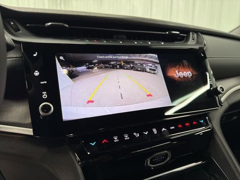 New 2026 Jeep Grand Cherokee L Limited RWD image 25