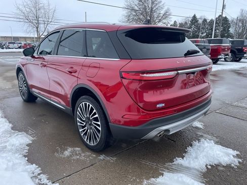 Used 2022 Lincoln Corsair Reserve w/ Equipment Group 201A image 2