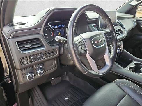 Used 2021 GMC Yukon SLT w/ SLT Premium Package image 10
