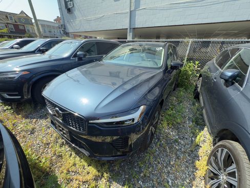 Certified 2024 Volvo XC60 T8 Plus w/ Climate Package image 2