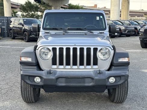 Used 2019 Jeep Wrangler Sport AWD/4WD image 7