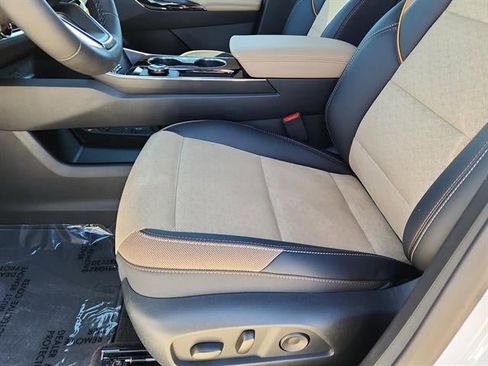 New 2026 Chevrolet Equinox ACTIV AWD/4WD image 8