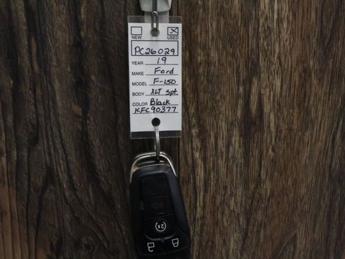 Used 2019 Ford F150 XLT w/ Equipment Group 302A Luxury AWD/4WD image 39