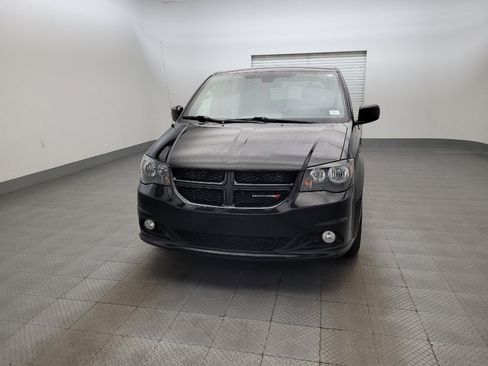 Used 2020 Dodge Grand Caravan SXT w/ Driver Convenience Group FWD image 15