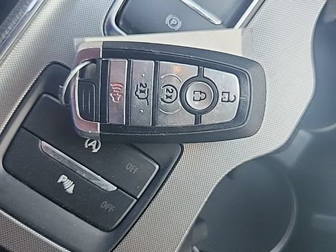 Used 2024 Ford Edge Titanium AWD/4WD image 17