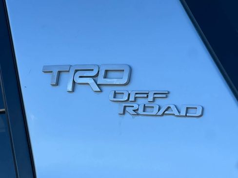 Used 2019 Toyota 4Runner TRD Off-Road Premium image 32