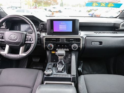 Certified 2024 Toyota Tacoma SR5 AWD/4WD image 2