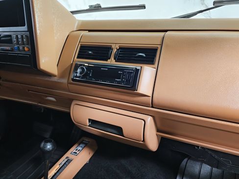 Used 1993 Chevrolet Silverado 1500 4x4 Regular Cab image 21