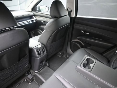 Certified 2025 Hyundai Tucson SEL AWD/4WD image 18
