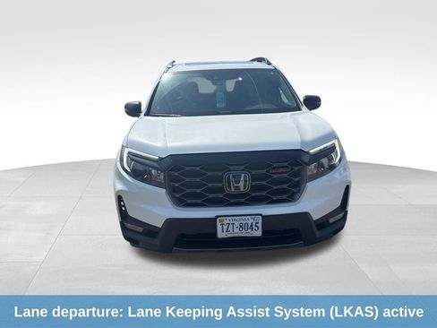 Used 2022 Honda Passport TrailSport image 11