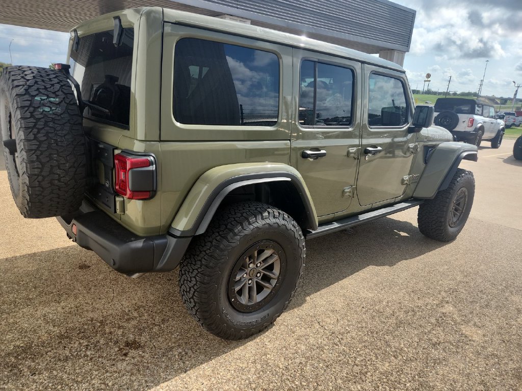 Used 2025 Jeep Wrangler Unlimited Rubicon 392 AWD/4WD image 8