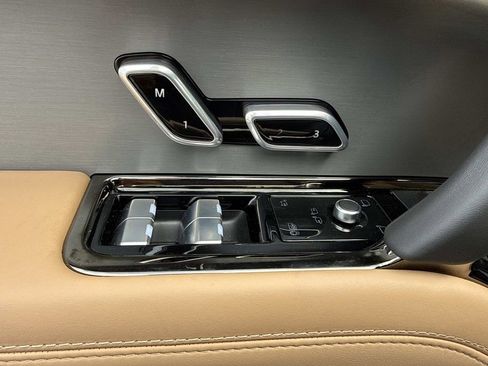 New 2026 Land Rover Range Rover Sport SE AWD/4WD image 25