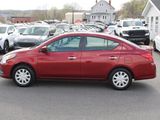 Used 2019 Nissan Versa SV image 4