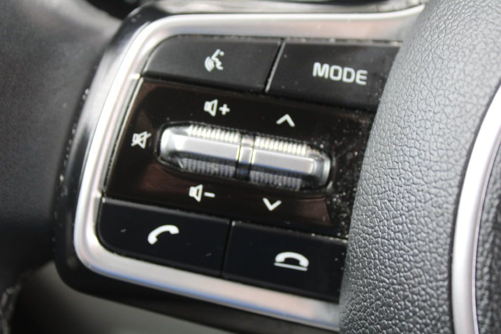 Certified 2023 Kia Sorento EX w/ Panoramic Sunroof Package FWD image 29