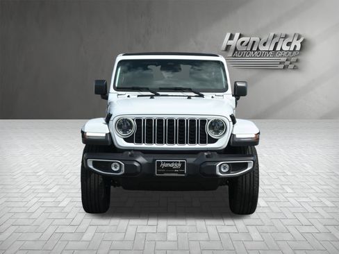 Used 2025 Jeep Wrangler Unlimited Sahara w/ Safety Group AWD/4WD image 3