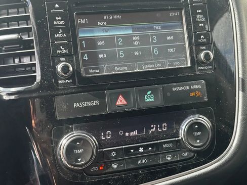 Used 2016 Mitsubishi Outlander SE FWD image 13