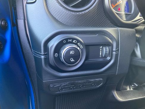 Used 2024 Jeep Gladiator Rubicon w/ Safety Group image 29