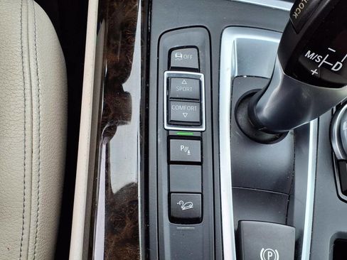 Used 2016 BMW X5 xDrive40e image 25