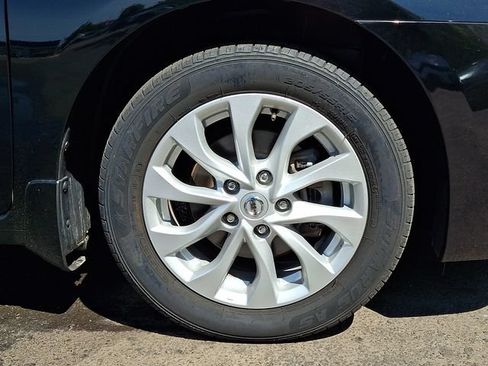 Used 2019 Nissan Sentra SV FWD image 8