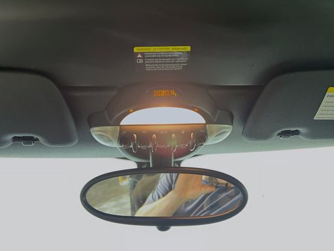 Used 2015 MINI Cooper S image 21