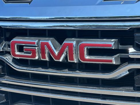 Used 2022 GMC Sierra 1500 SLT w/ X31 Off-Road Package image 46