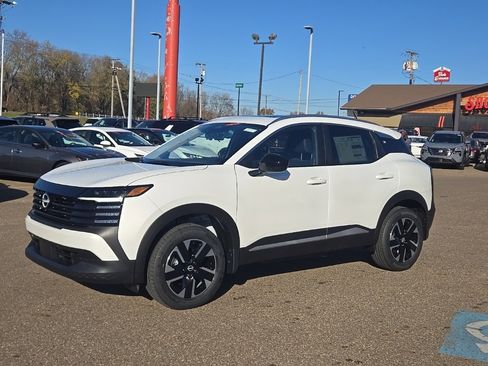 New 2026 Nissan Kicks SV image 3