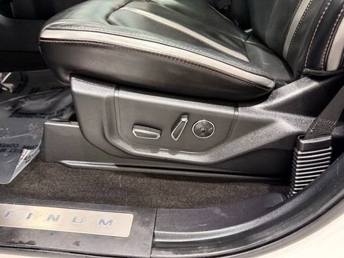 Used 2019 Ford F150 Platinum w/ Equipment Group 701A Luxury image 14