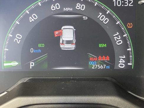 Used 2025 Toyota RAV4 XLE w/ Convenience Package AWD/4WD image 20