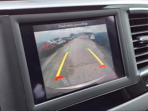 Used 2018 Chrysler Pacifica Touring Plus w/ Tire & Wheel Group image 19