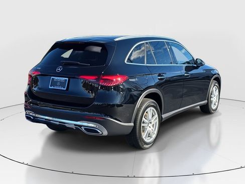 Certified 2025 Mercedes-Benz GLC 300 GLC 300 image 4