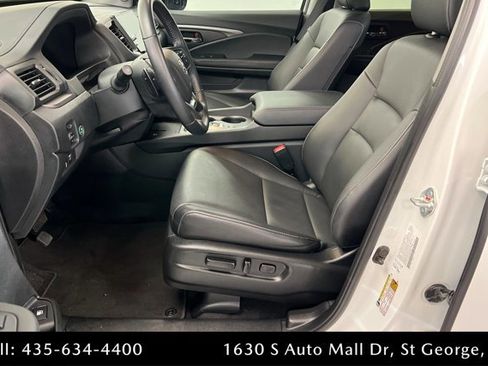 Certified 2025 Honda Ridgeline RTL image 17