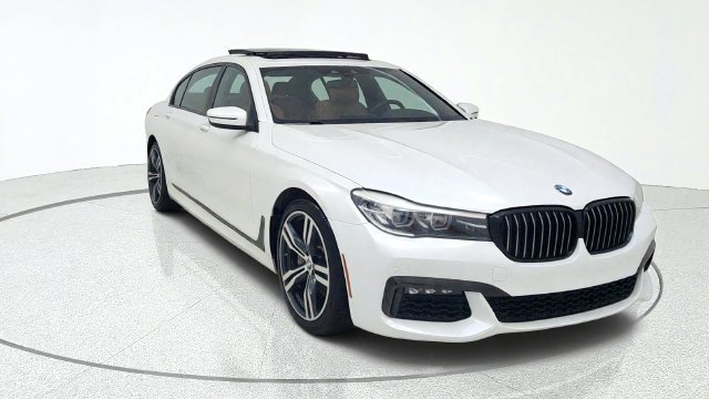 Used 2019 BMW 740i w/ M Sport Package RWD image 1