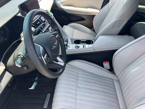 Used 2023 Genesis G70 3.3T w/ Sport Advanced Package RWD image 26