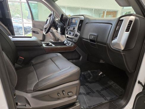 Used 2018 GMC Sierra 1500 SLT image 29