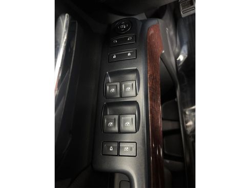 Used 2018 GMC Sierra 1500 SLE w/ SLE Value Package AWD/4WD image 39