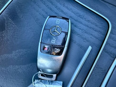Used 2022 Mercedes-Benz E 350 Sedan image 28
