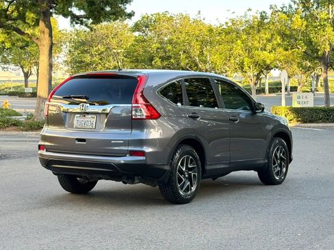 Used 2016 Honda CR-V SE image 4
