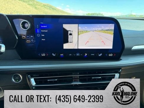 Used 2025 Chevrolet Traverse LT w/ Driver Confidence Package AWD/4WD image 20