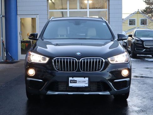 Used 2017 BMW X1 xDrive28i w/ Premium Package image 8