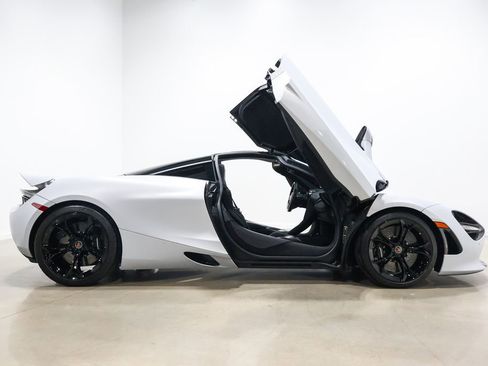 Used 2018 McLaren 720S image 54